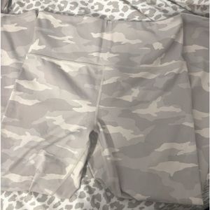 Gently worn white camo athleta leggings